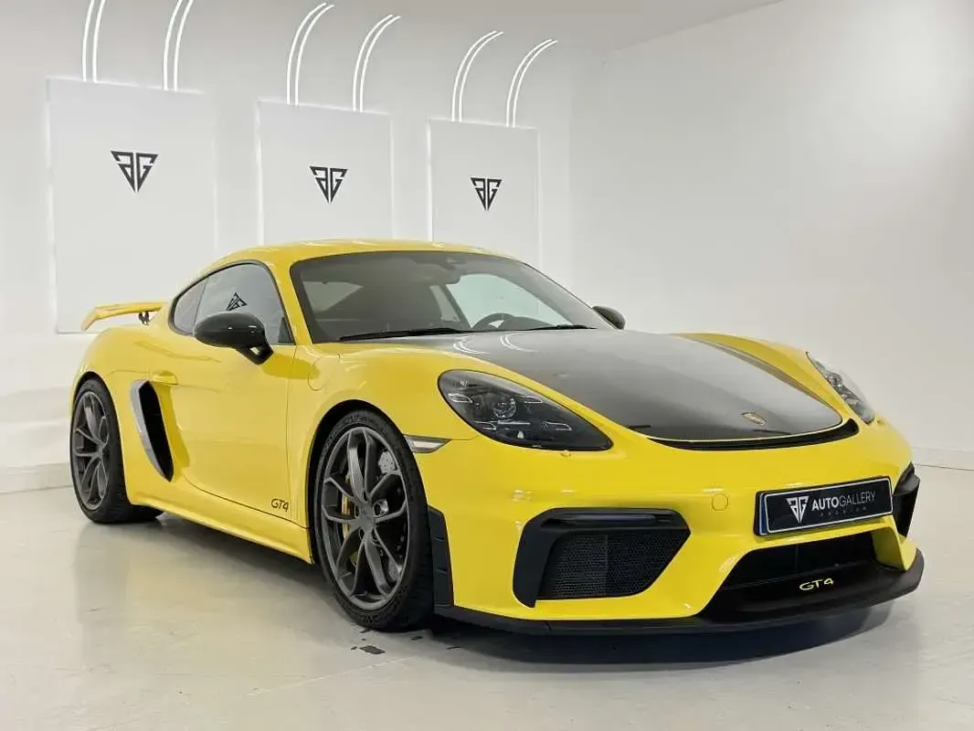Usado Porsche Cayman GT4 420 CV (308 kW) 2020 Amarillo Coupe