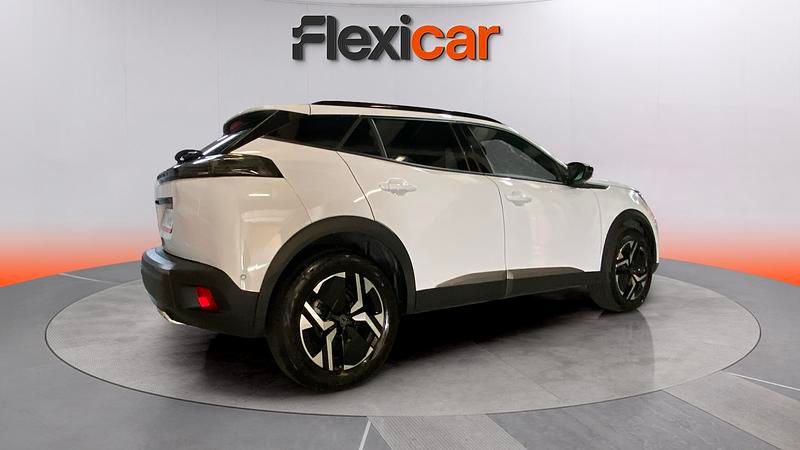 Używany Peugeot 2008 Allure 131 KM (96 kW) 2024 Biały SUV