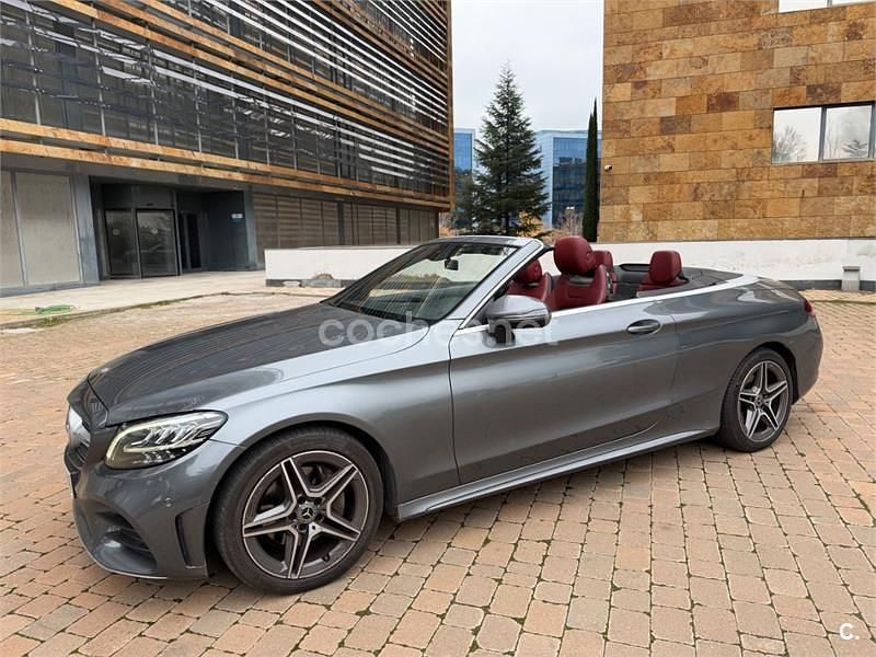 Gris / plata Usado 2019 Mercedes C220 Descapotable | 45.000 € - Imagen 1/4