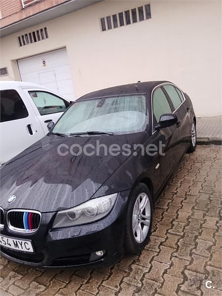 Usado BMW 318 143 CV (105 kW) 2010 Negro Berlina