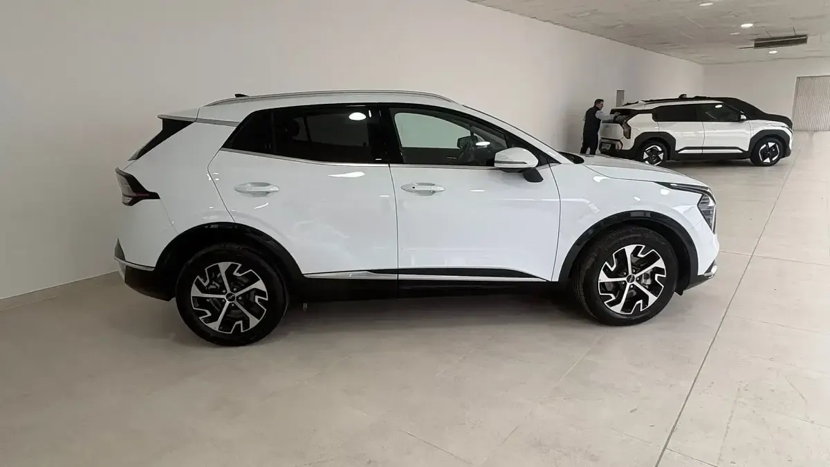 Usado Kia Sportage 160 CV (117 kW) 2025 Blanco SUV