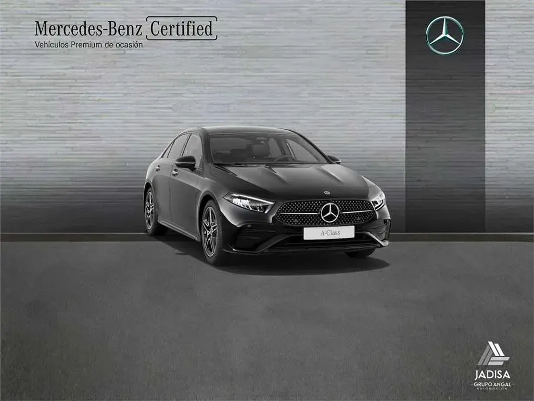 Usado Mercedes A180 136 CV (100 kW) 2025 Berlina
