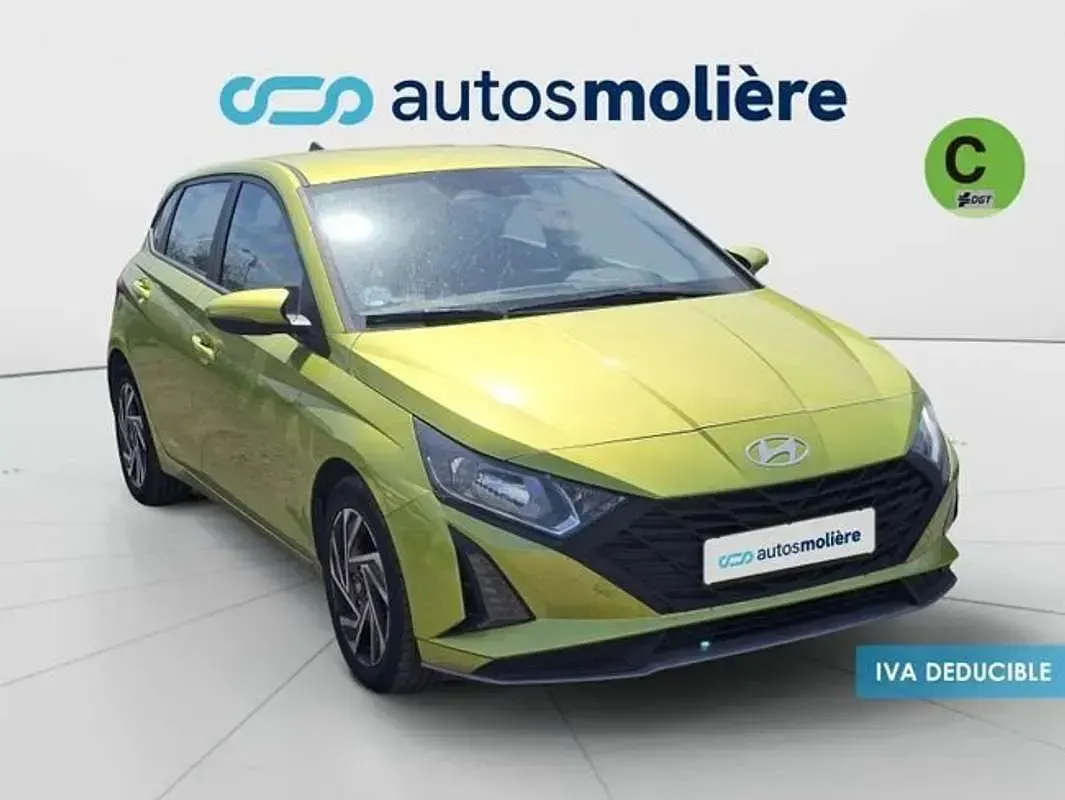 Usado Hyundai i20 84 CV (61 kW) 2024 Verde Utilitario