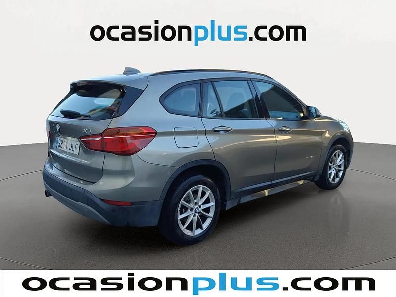 Używany BMW X1 150 KM (110 kW) 2016 Szary SUV