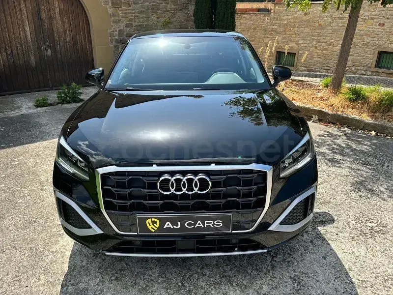 Usado Audi Q2 Advanced Plus 116 CV (85 kW) 2023 Negro SUV
