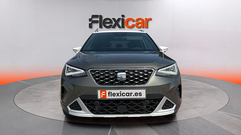 Usado Seat Arona Xperience 110 CV (80 kW) 2023 Gris SUV