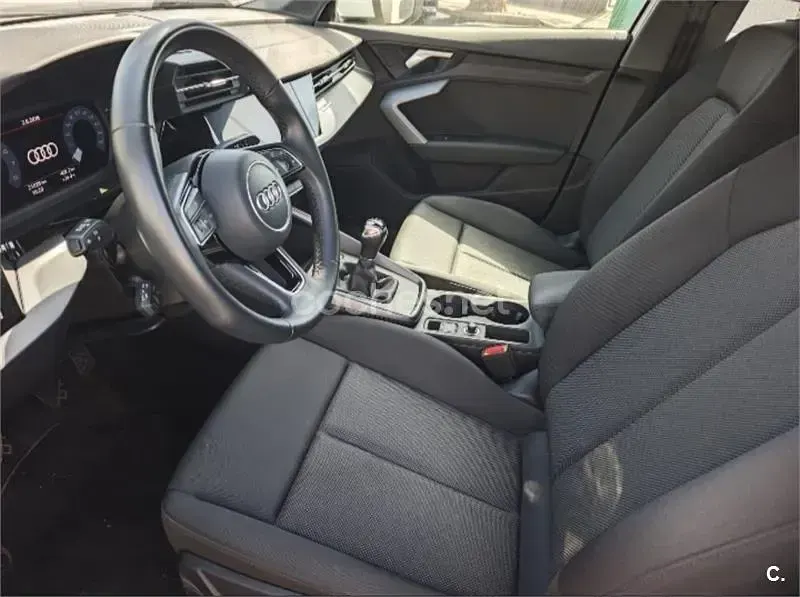 Usado Audi A3 Advanced Plus 116 CV (85 kW) 2024 Blanco Berlina