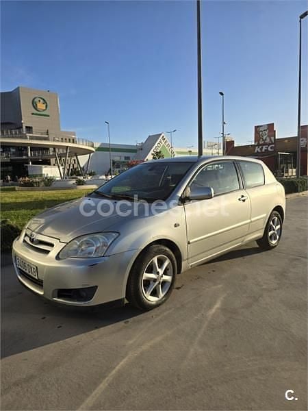 Usado Toyota Corolla Sol 116 CV (85 kW) 2005 Beige Berlina
