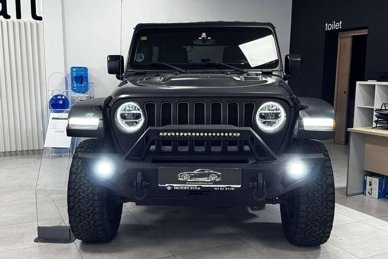 Käytetty Jeep Wrangler Unlimited Rubicon 284 HP (208 kW) 2019 Harmaa Katumaasturi