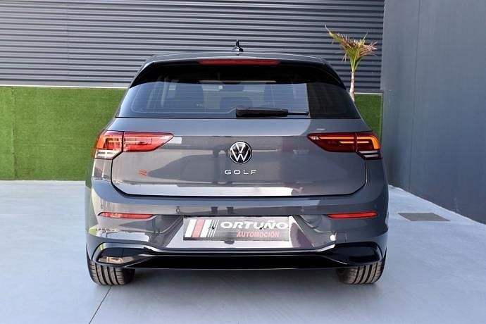 Usado VW Golf VIII Life 150 CV (110 kW) 2021