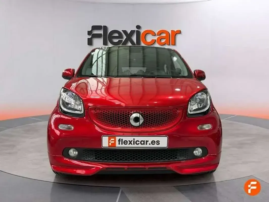 Usado Smart ForFour 90 CV (66 kW) 2018 Rojo Utilitario