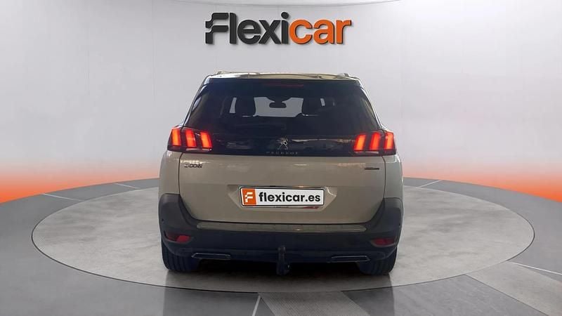 Usado Peugeot 5008 GT-line 151 CV (111 kW) 2017 Blanco Monovolumen