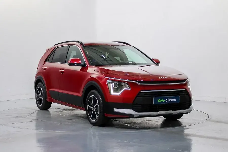 Usado Kia Niro 183 CV (134 kW) 2023 Rojo SUV