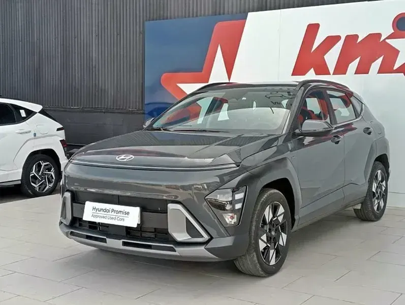 Nuevo Hyundai Kona 115 CV (84 kW) 2025 Gris / plata SUV