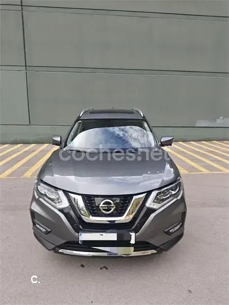 Usado Nissan X-Trail Tekna 163 CV (119 kW) 2017 Gris / plata SUV