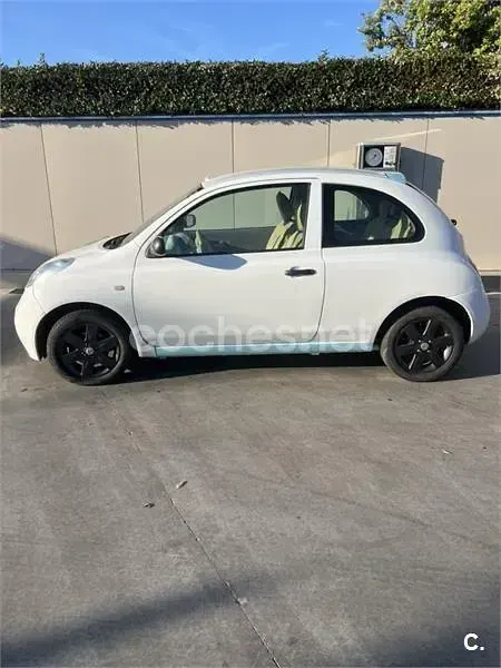 Usado Nissan Micra Visia 65 CV (47 kW) 2004 Blanco Utilitario