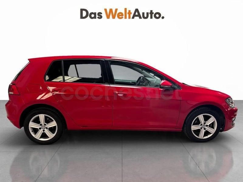 Usado VW Golf VII Advance 105 CV (77 kW) 2015 Rojo Berlina