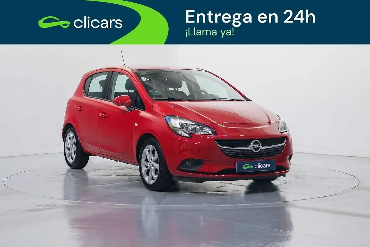 Usado Opel Corsa Selective 90 CV (66 kW) 2016 Rojo Utilitario