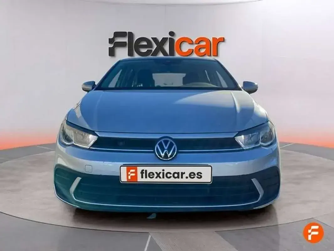 Usado VW Polo Life 95 CV (69 kW) 2022 Gris Utilitario