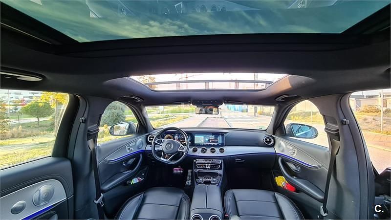 Gris / plata Usado 2017 Mercedes E220 Berlina | 29.500 € (Un poco caro) - Imagen 1/4