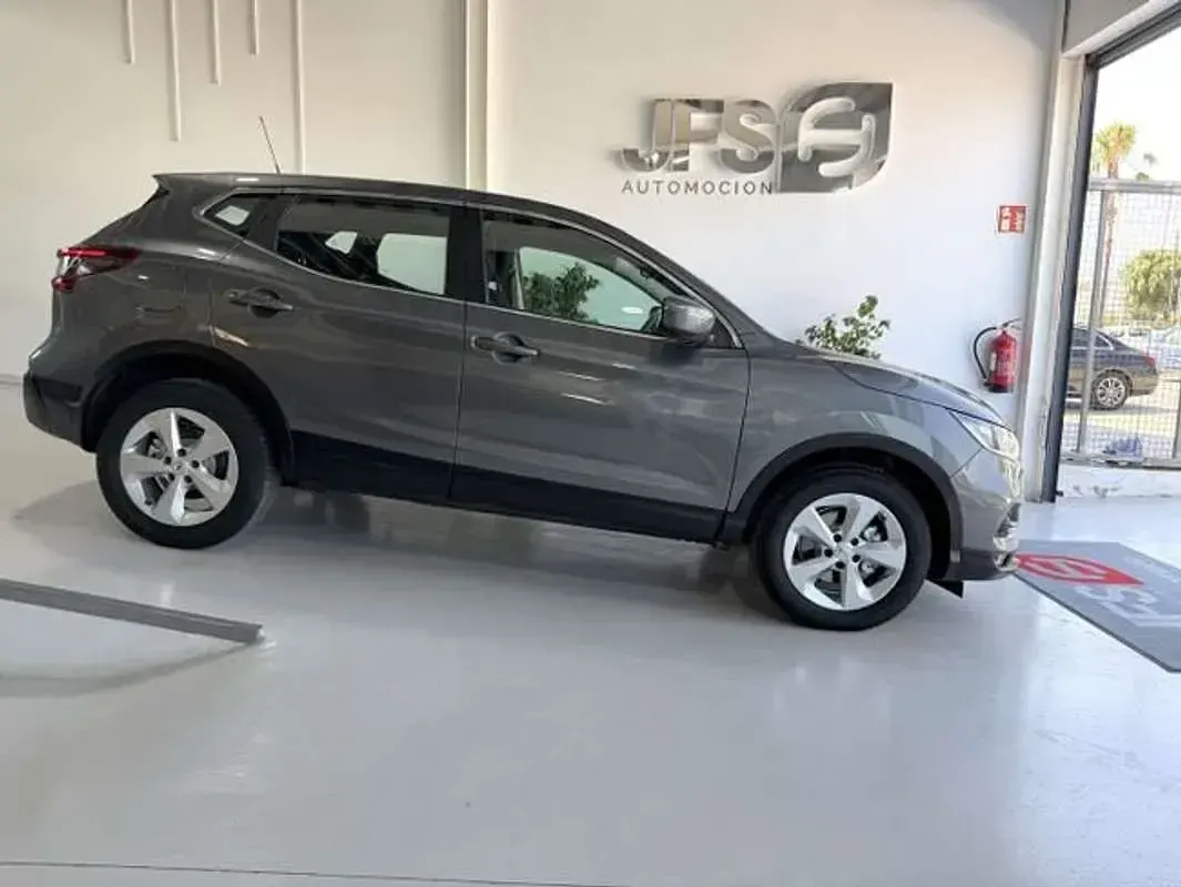 Usado Nissan Qashqai 116 CV (85 kW) 2020 Gris SUV