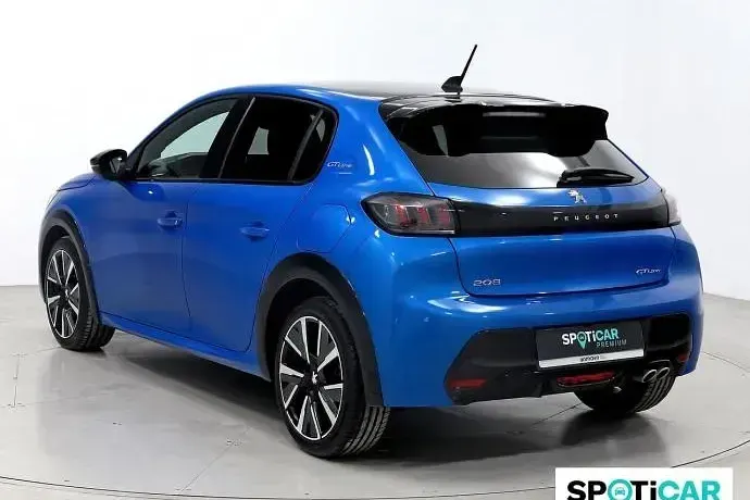 Usado Peugeot 208 GT-line 100 CV (73 kW) 2019 Azul Utilitario