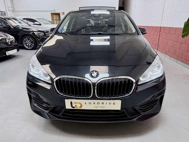Usado BMW 225 Active Tourer iPerformance 224 CV (164 kW) 2021 Negro Monovolumen