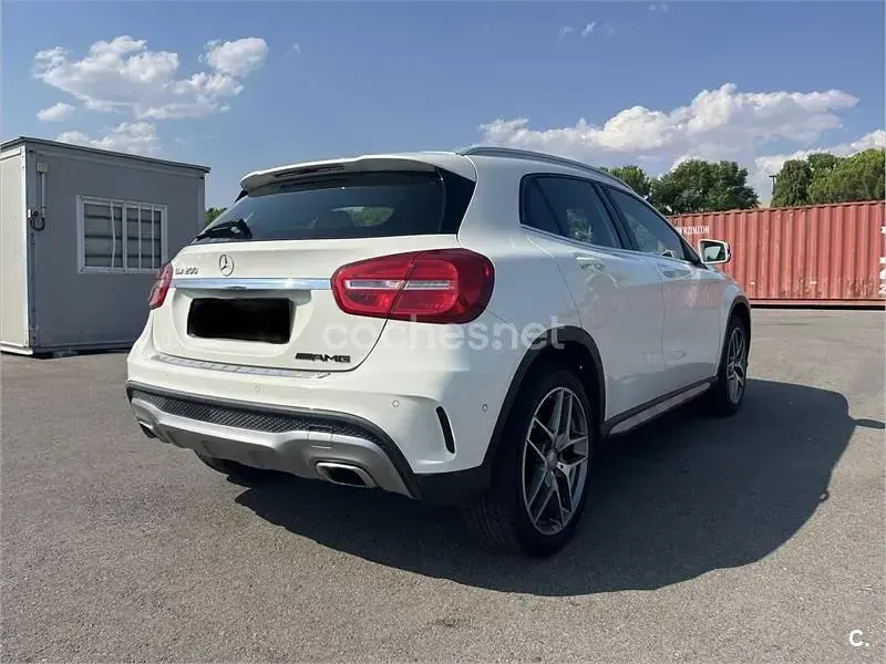 Usado Mercedes GLA200 AMG line 156 CV (114 kW) 2015 Blanco SUV
