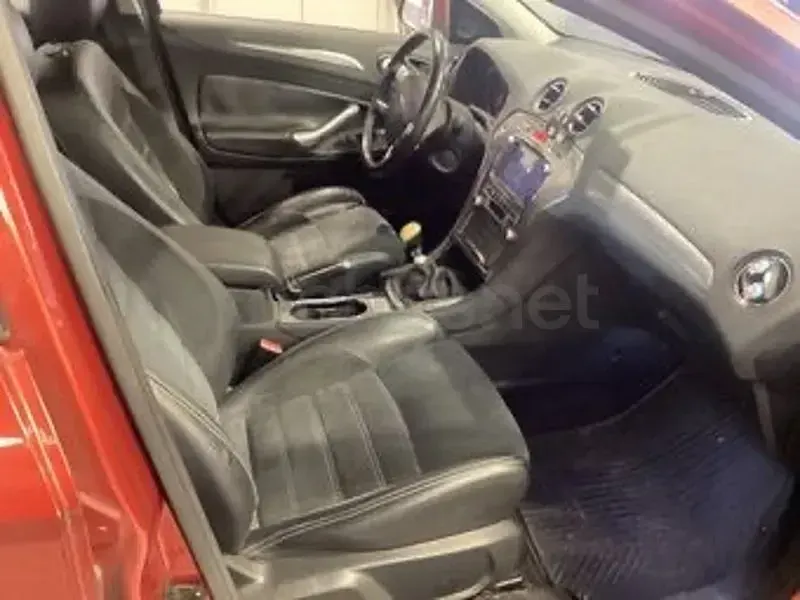 Usado Ford Mondeo Titanium X 130 CV (95 kW) 2007 Naranja Berlina