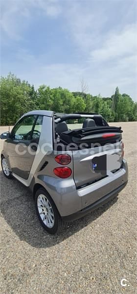 Usado Smart ForTwo Cabrio Passion 71 CV (52 kW) 2010 Gris / plata Descapotable