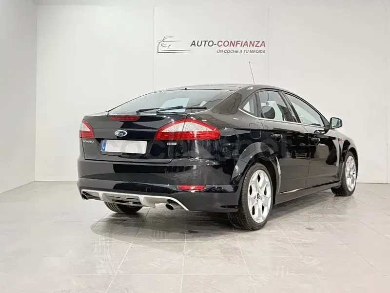 Usado Ford Mondeo Titanium S 175 CV (128 kW) 2009 Negro Berlina