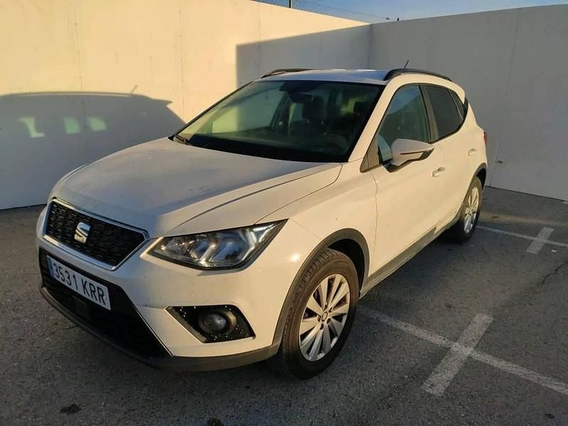 Usado Seat Arona Ecomotive 95 CV (69 kW) 2018 Blanco SUV