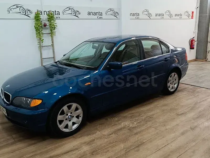 Usado BMW 320 170 CV (125 kW) 2002 Azul Berlina