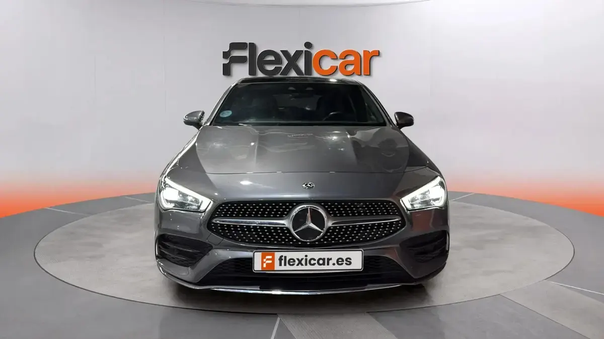 Usado Mercedes CLA200 Shooting Brake 150 CV (110 kW) 2020 Gris Familiar