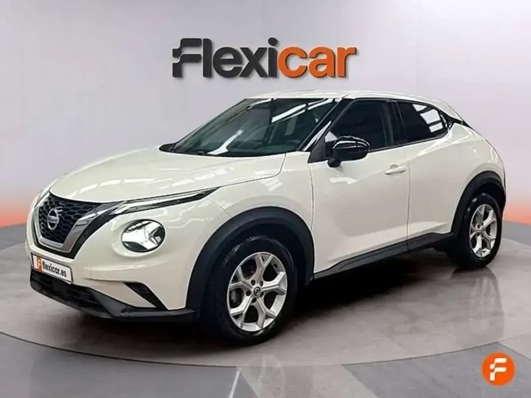 Usado Nissan Juke Acenta 114 CV (83 kW) 2021 Negro SUV