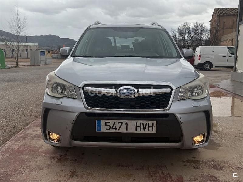 Usado Subaru Forester 240 CV (176 kW) 2014 Gris / plata SUV
