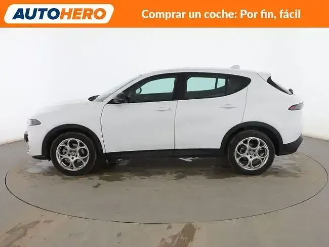 Usado Alfa Romeo Tonale Sprint 131 CV (96 kW) 2022 Blanco SUV