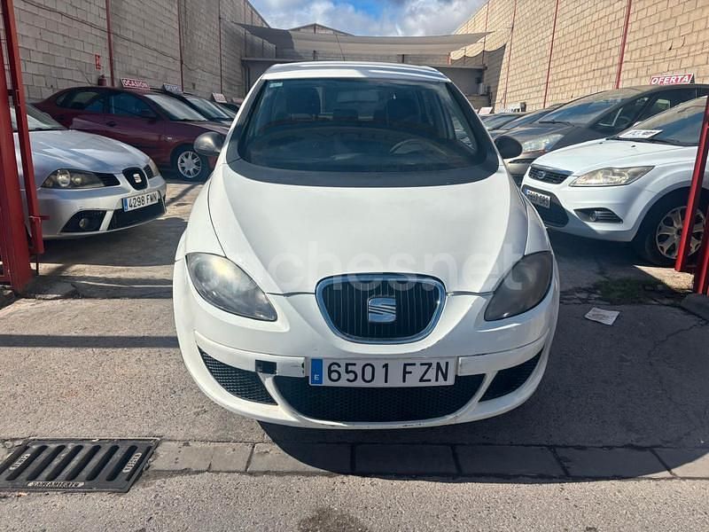 Usado Seat Altea Reference 105 CV (77 kW) 2008 Blanco Monovolumen