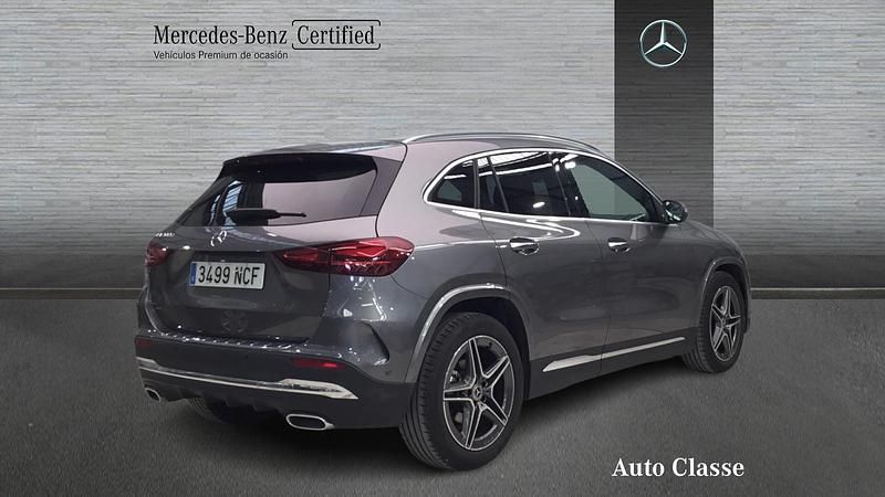 Usado Mercedes GLA200 AMG line 150 CV (110 kW) 2025 Gris SUV