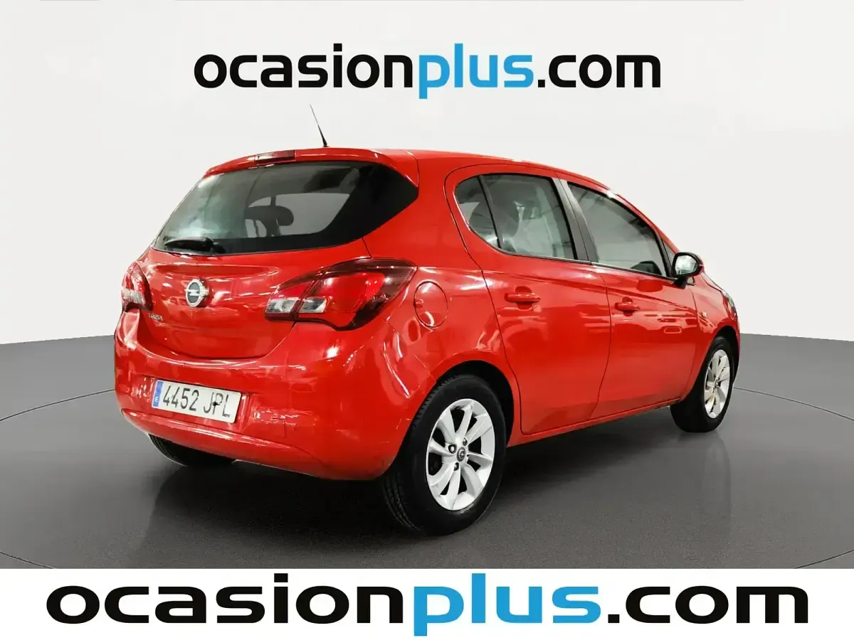 Usado Opel Corsa Selective 90 CV (66 kW) 2016 Rojo Utilitario