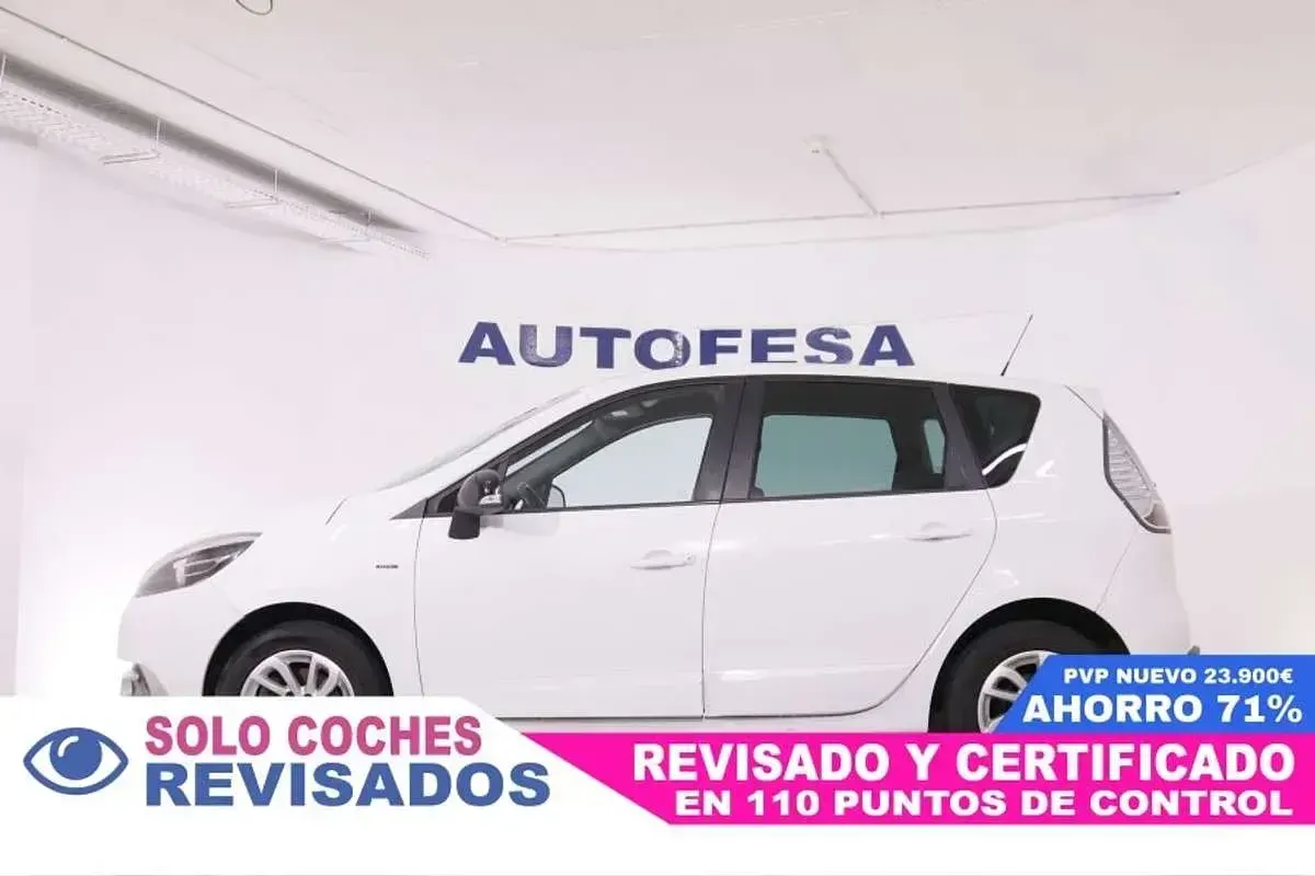 Usado Renault Scénic III LIMITED 116 CV (85 kW) 2015 Blanco Familiar