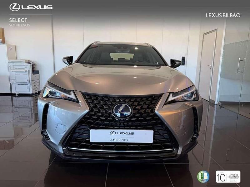 Usado Lexus UX 250h Business Edition 2019 Plateado SUV