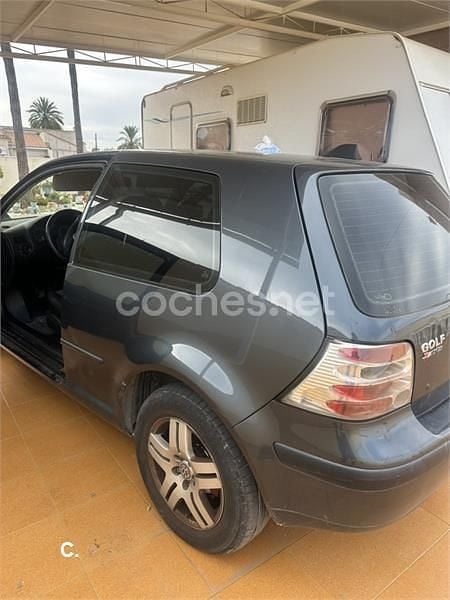 Usado VW Golf IV Highline 105 CV (77 kW) 2003 Azul Berlina