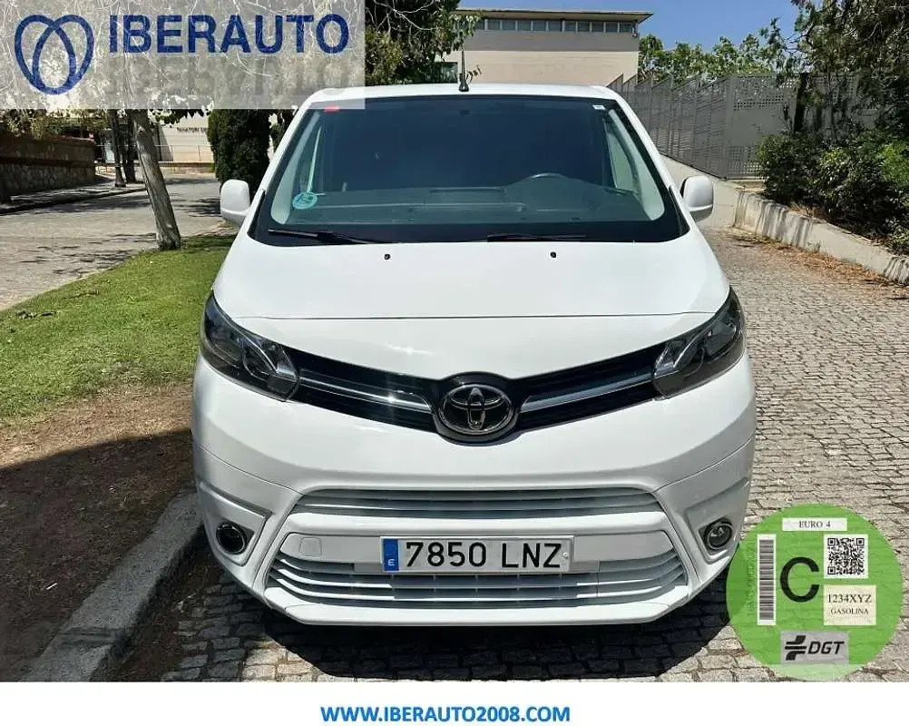 Usado Toyota Proace 120 CV (88 kW) 2021 Blanco Monovolumen