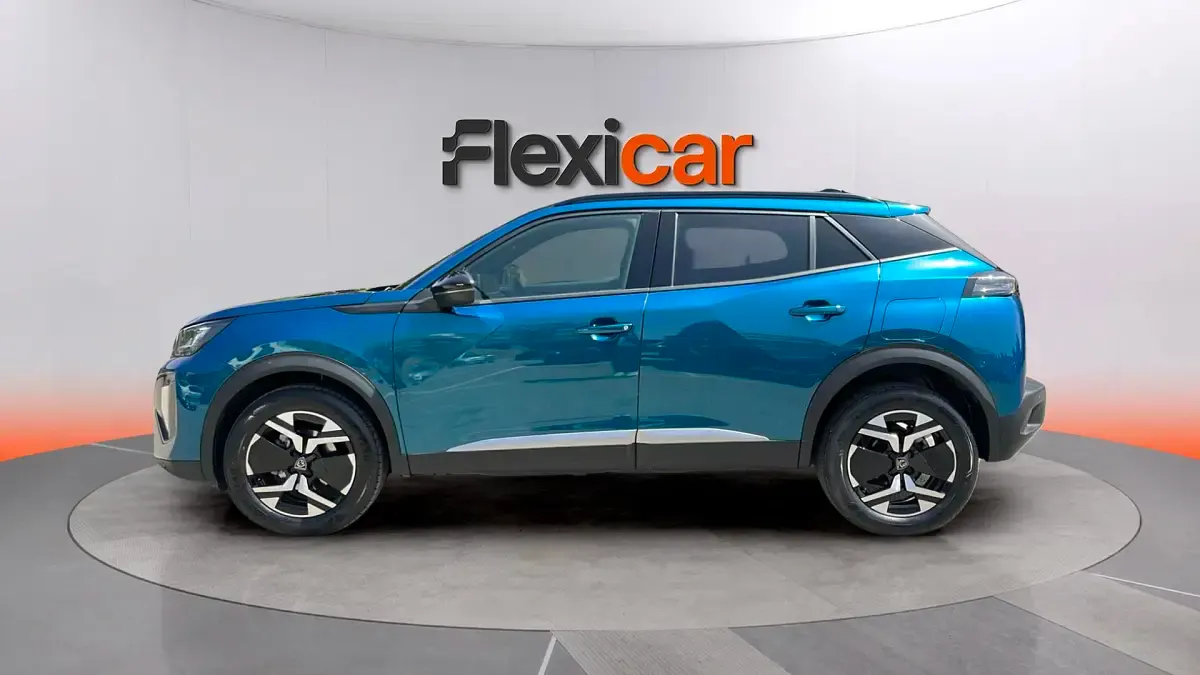 Usado Peugeot 2008 Allure 100 CV (73 kW) 2025 Azul SUV