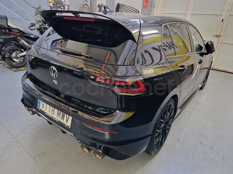 Usado VW Golf VIII R 333 CV (244 kW) 2025 Negro Berlina