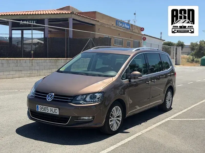 Usado VW Sharan Sport 170 CV (125 kW) 2012 Marrón Monovolumen