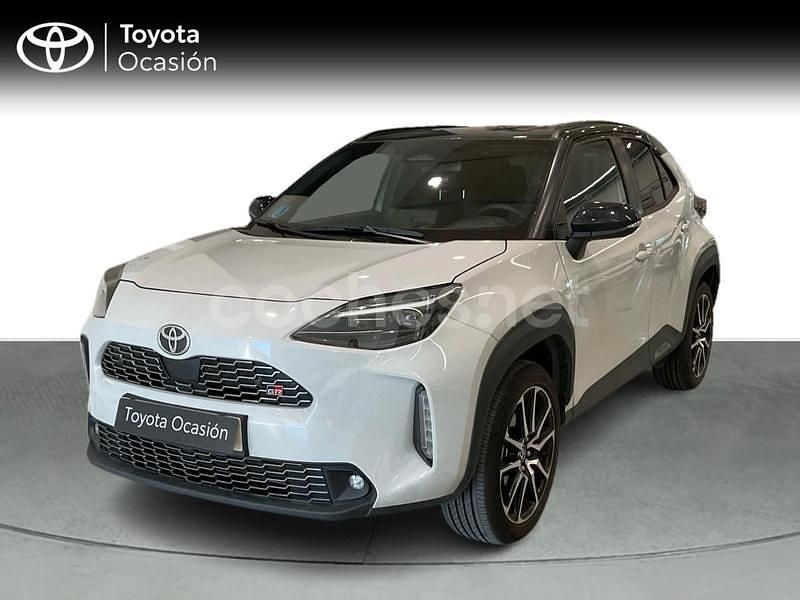 Gris / plata Usado 2025 Toyota Yaris Hybrid Sport SUV | 28.900 € (Precio justo) - Imagen 1/4
