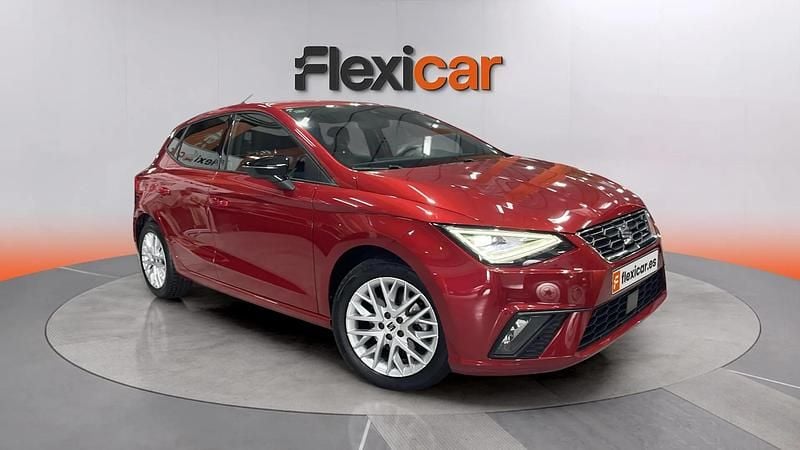 Usado Seat Ibiza FR 110 CV (80 kW) 2022 Rojo Utilitario
