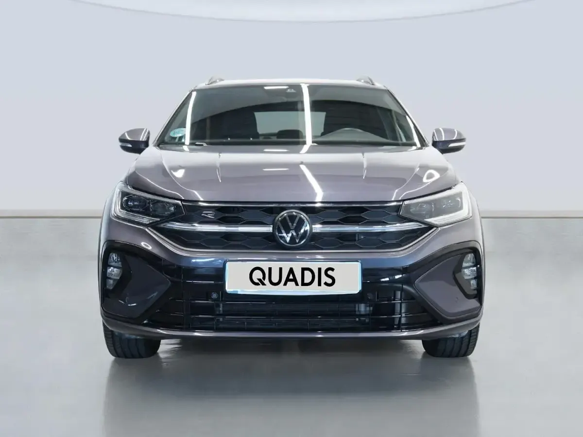 Usado VW Taigo R-line 116 CV (85 kW) 2024 Gris SUV